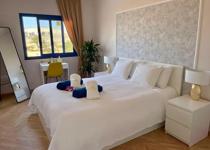 Arilvia Good Vibes Only